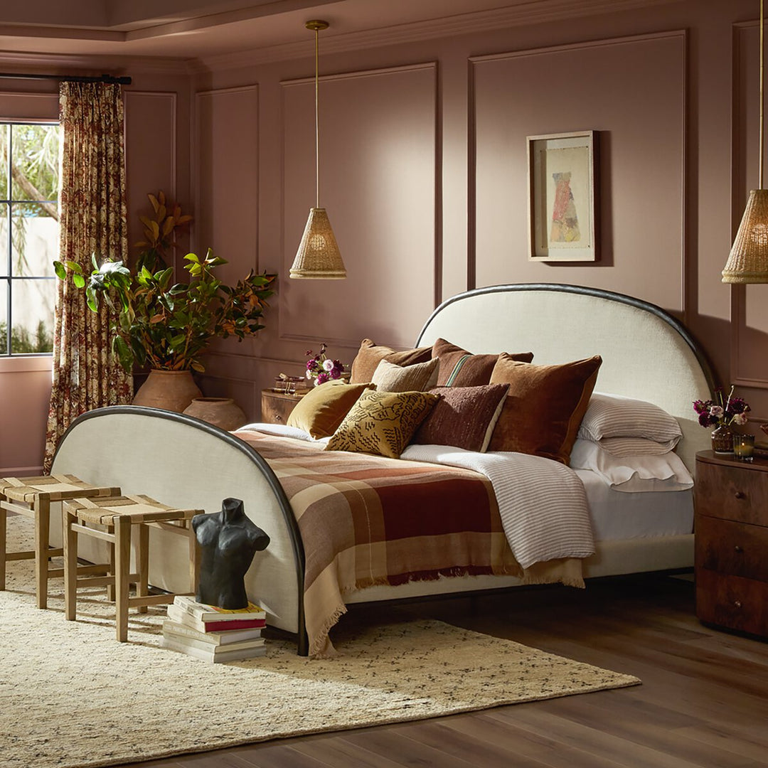 Statement Beds Are Back (And They’re Taking Over Bedrooms in 2026)