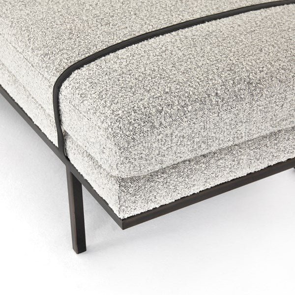 HARRIS ACCENT BENCH-KNOLL DOMINO