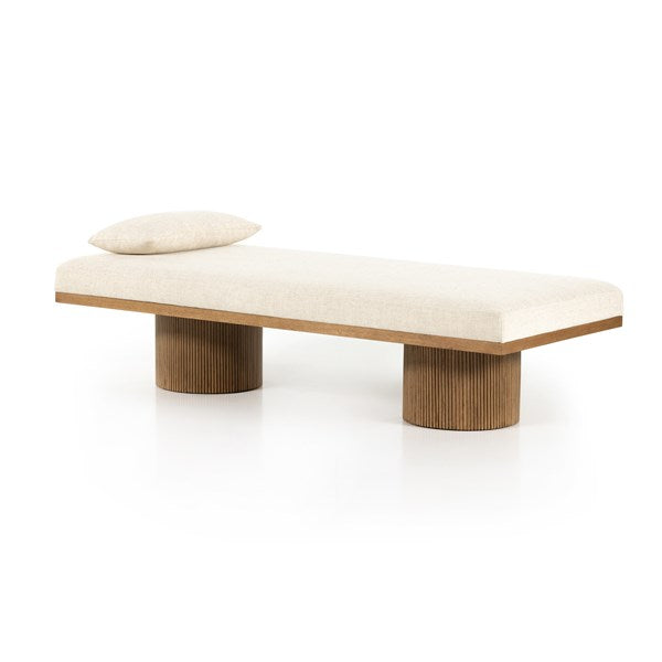 JAKOBI CHAISE-THAMES CREAM